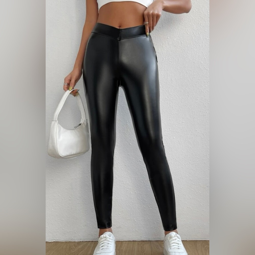 SHEIN Brand new pu leather pants. Size Large (8/10)